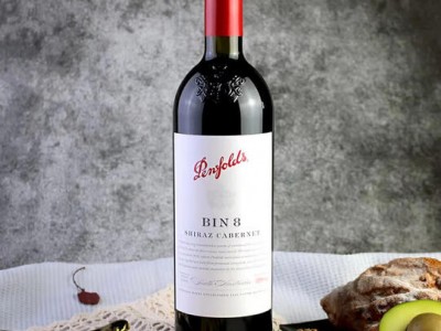 奔富（Penfolds）BIN8设拉子赤霞珠